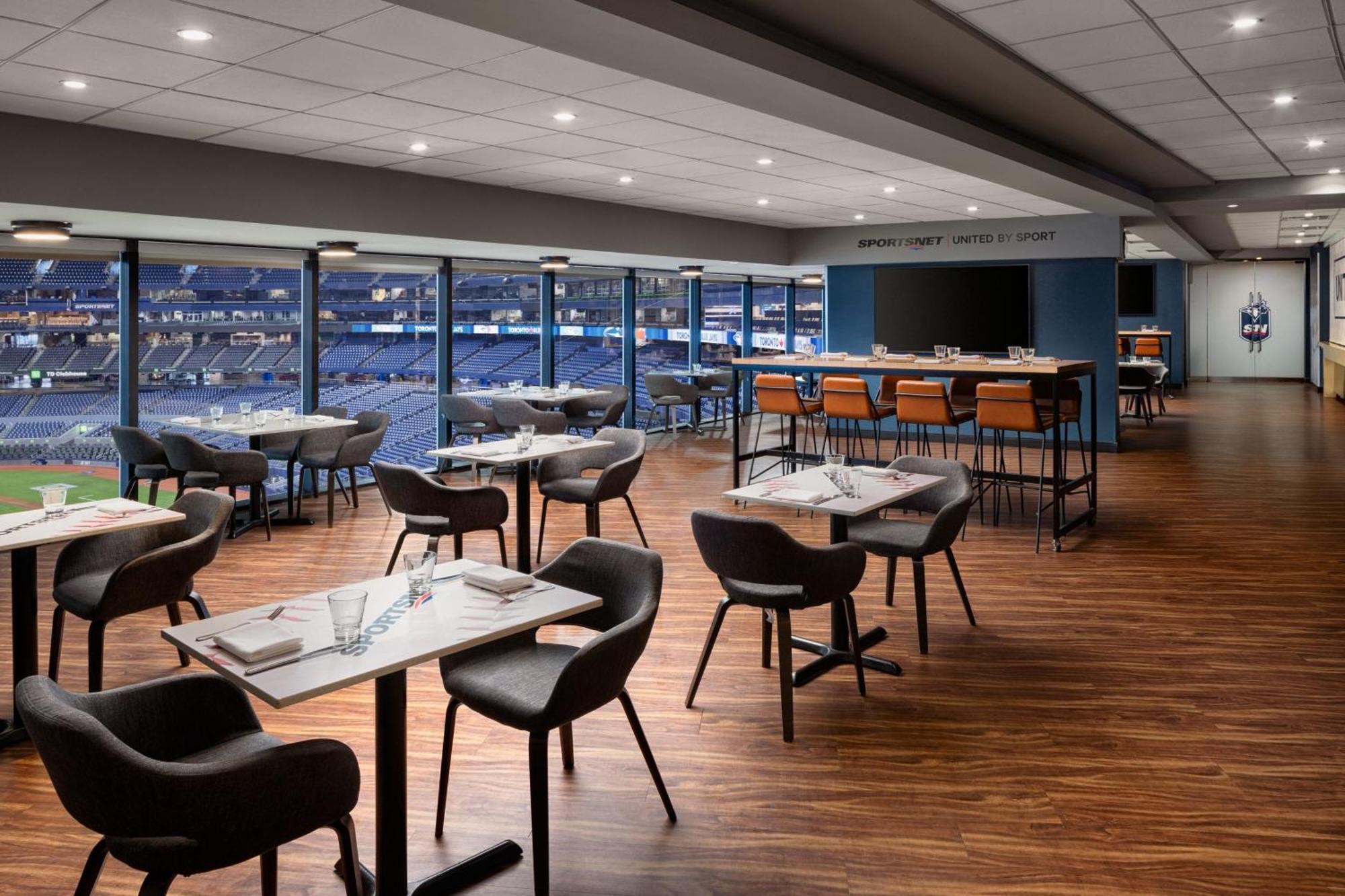 Toronto Marriott City Centre Hotel Экстерьер фото
