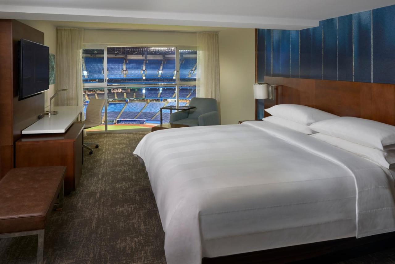 Toronto Marriott City Centre Hotel Экстерьер фото
