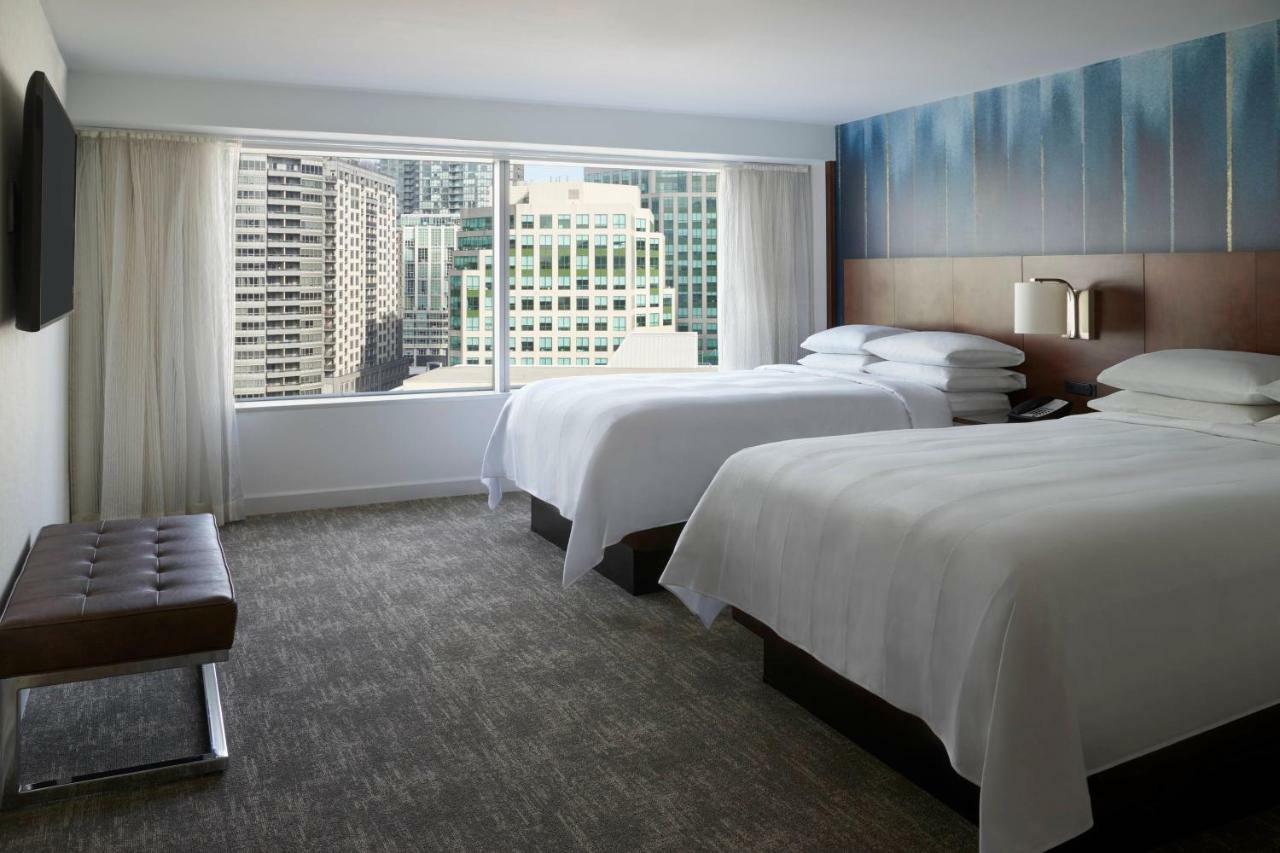 Toronto Marriott City Centre Hotel Экстерьер фото